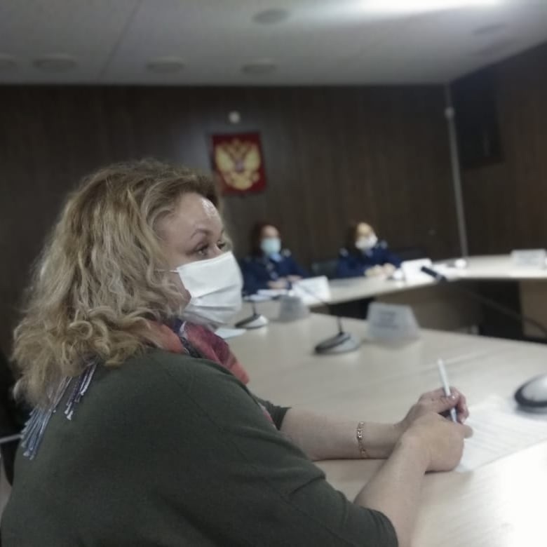 Ирина Лаврушина, член общественной палаты Брянской области, член штаба Народного фронта, член совета по делам инвалидов при губернаторе Брянской обл, Приняла участие в заседании совета по делам инвалидов при прокуроре Брянской области. 