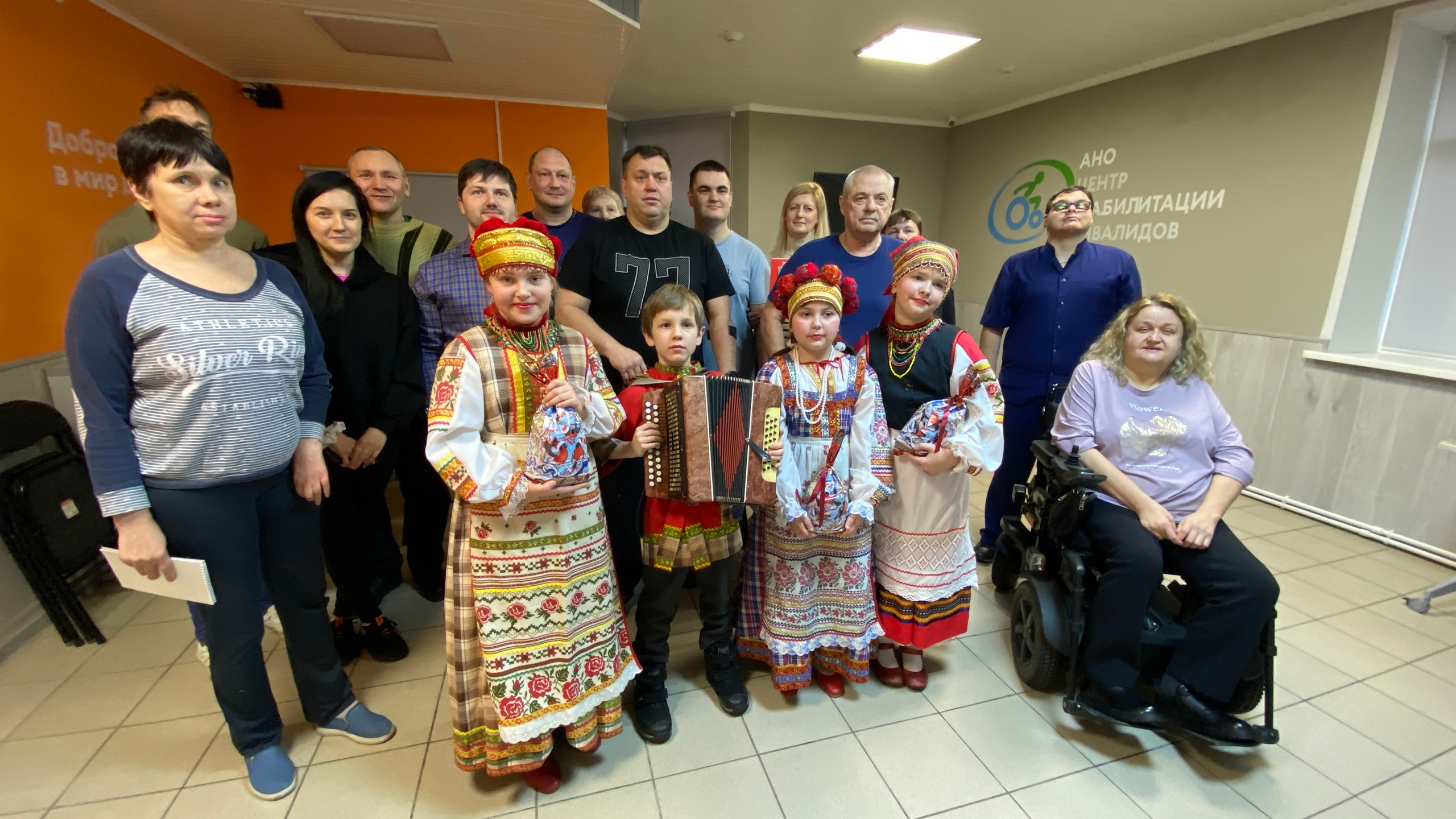 В нашем центре побывал детский фольклорный ансамбль «Лукошко» из Детской школы искусств №10