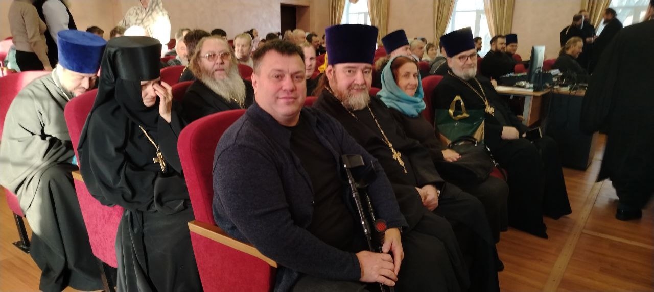 23 декабря в актовом зале Центра подготовки церковных специалистов Брянской епархии прошло ежегодное Епархиальное собрание духовенства